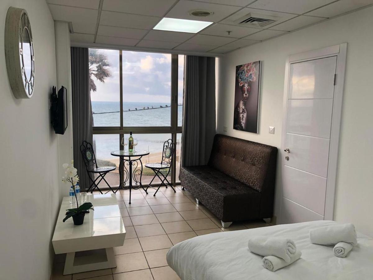 Sea Line Hotel From R&A Group 바트얌 외부 사진