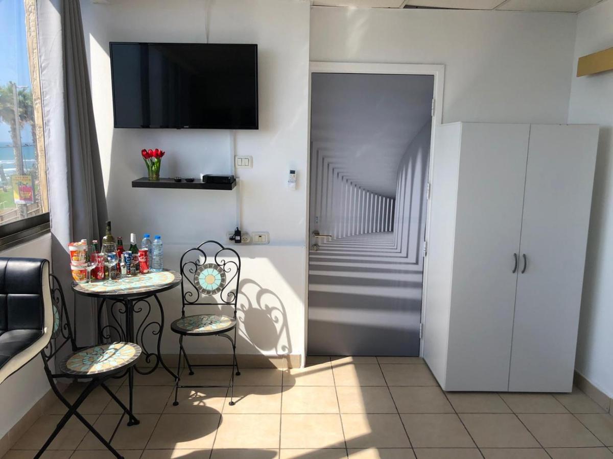 Sea Line Hotel From R&A Group 바트얌 외부 사진