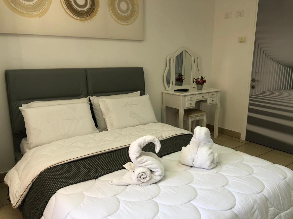 Sea Line Hotel From R&A Group 바트얌 외부 사진