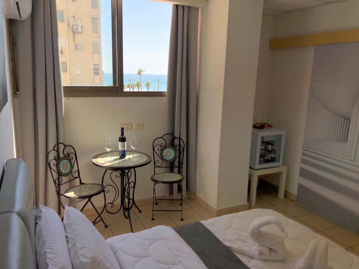 Sea Line Hotel From R&A Group 바트얌 외부 사진