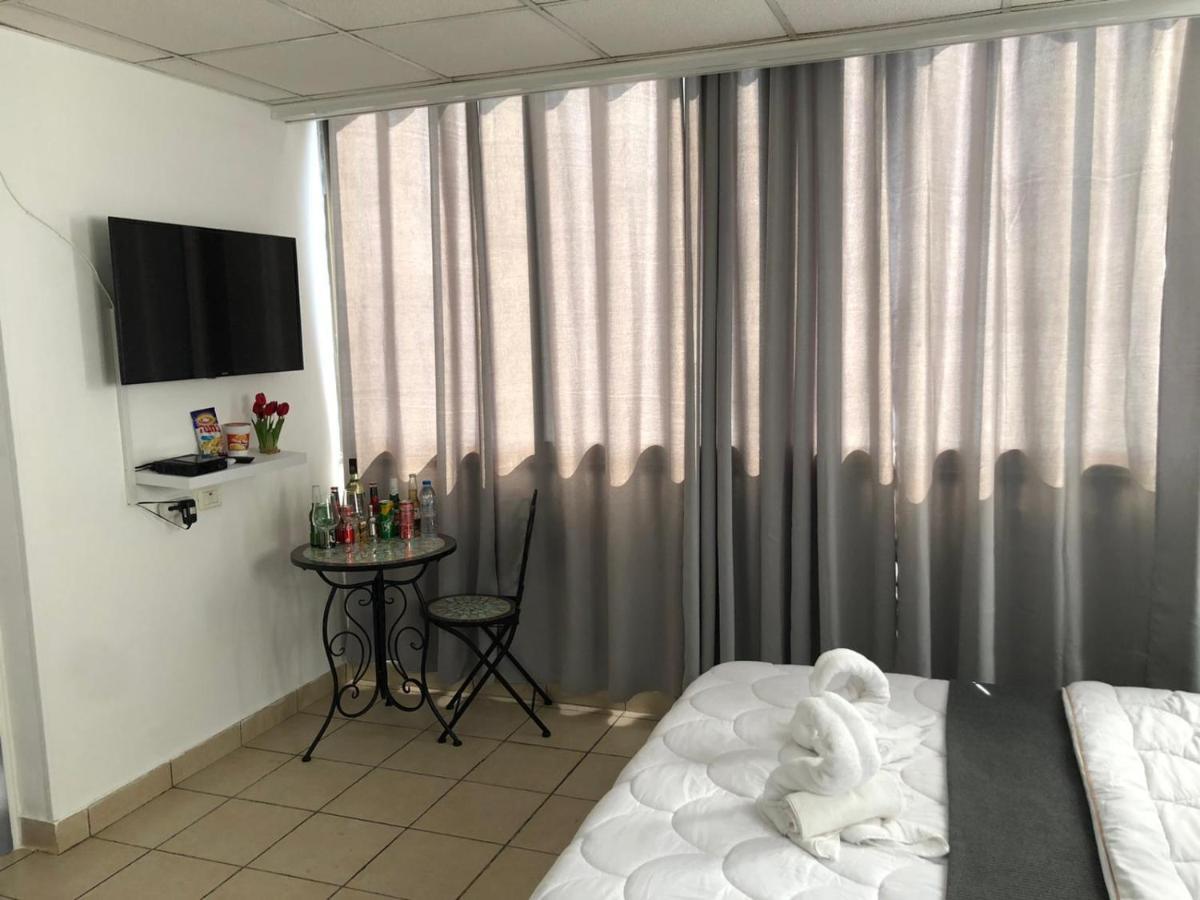 Sea Line Hotel From R&A Group 바트얌 외부 사진