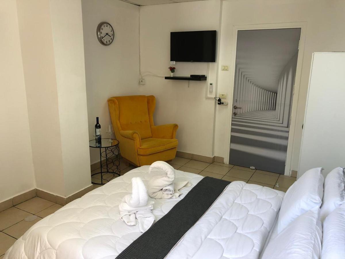Sea Line Hotel From R&A Group 바트얌 외부 사진
