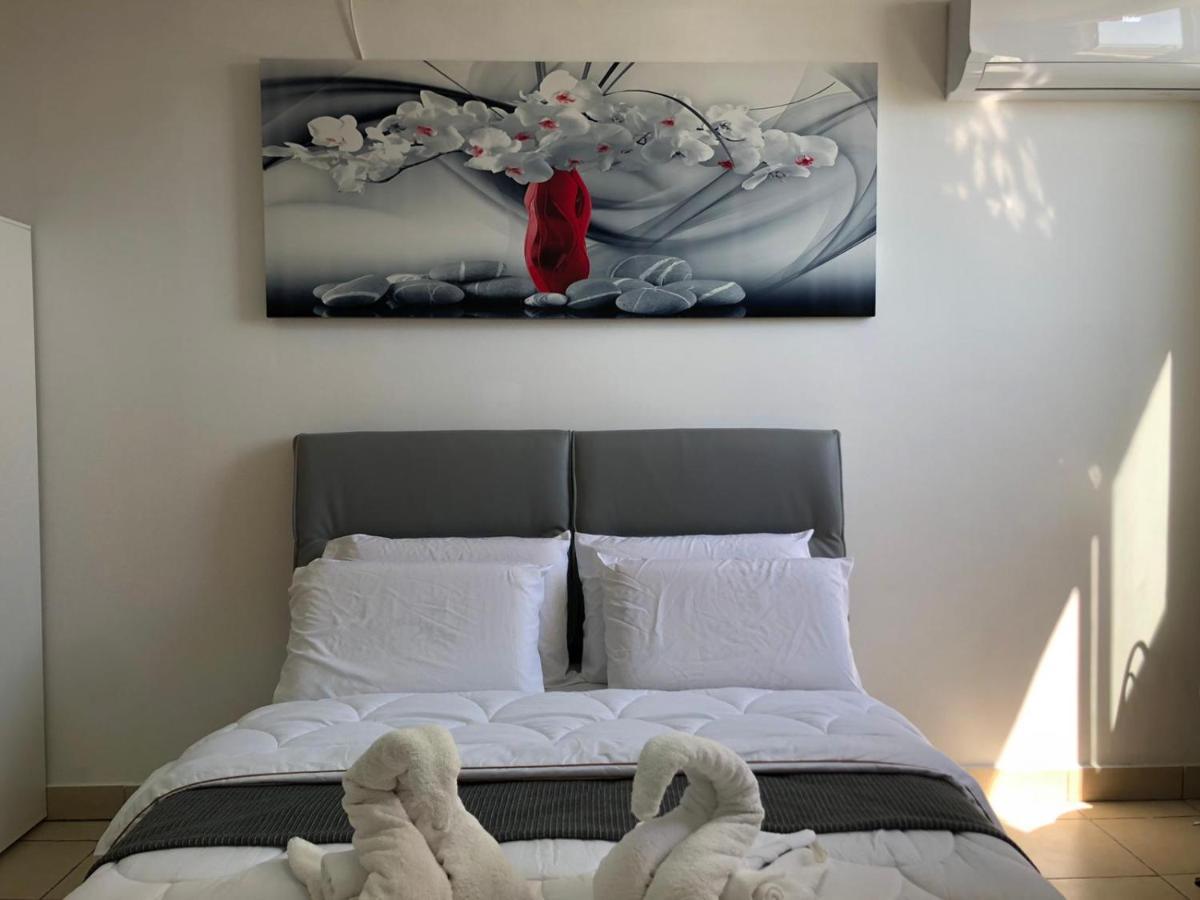 Sea Line Hotel From R&A Group 바트얌 외부 사진